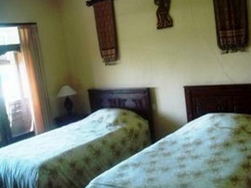 Nuriani Guest House Ubud  Bagian luar foto